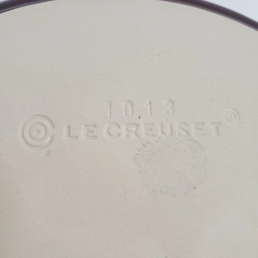 Le Creuset Oval Au Gratin Dish 10in Red Cream Stoneware Baker 10